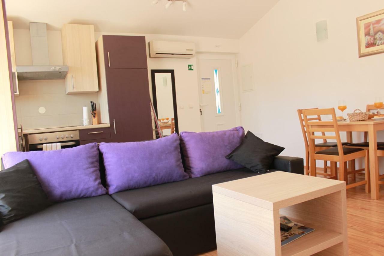 Apartman Relax Marina Exterior photo